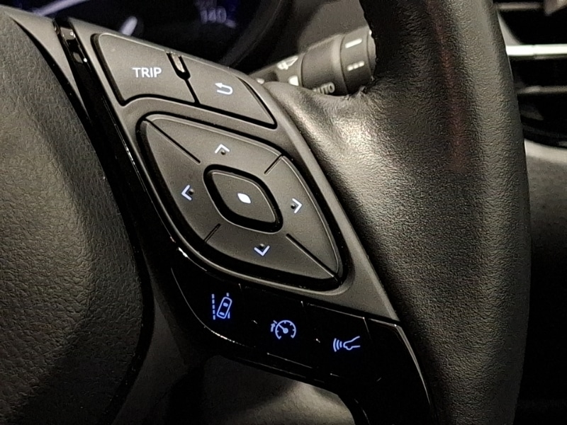 Used Toyota C-HR 2023 for sale - 77418785: Photo 17