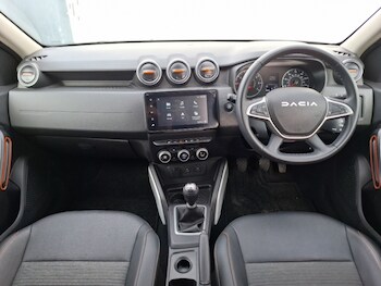 Used Dacia Duster 2023 for sale - 78693291: Photo