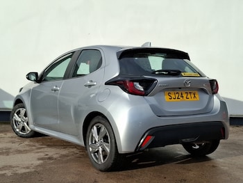 Used Mazda Mazda2 HYBRID 2024 for sale - 77433504: Photo