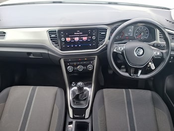 Used Volkswagen T-Roc 2020 for sale - 78803861: Photo