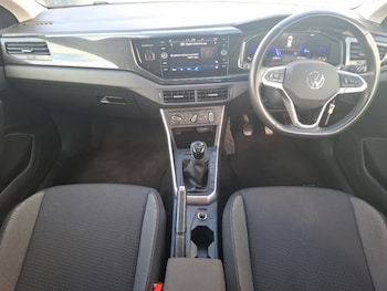 Used Volkswagen Polo 2024 for sale - 76116625: Photo