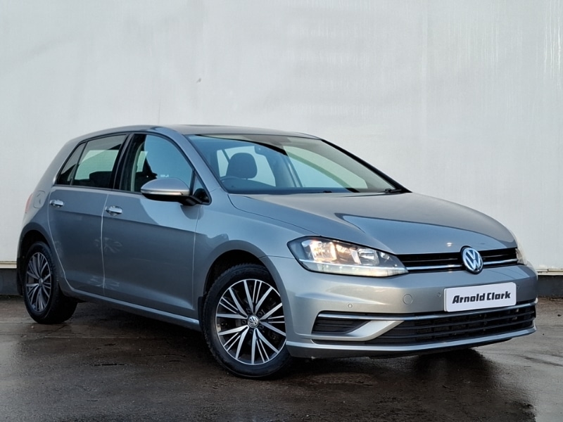 Used Volkswagen Golf 2017 for sale - 76893845: Photo 1