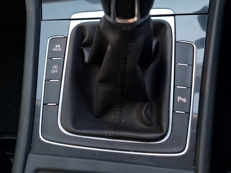 Used Volkswagen Golf 2017 for sale - 76893845: Photo 15