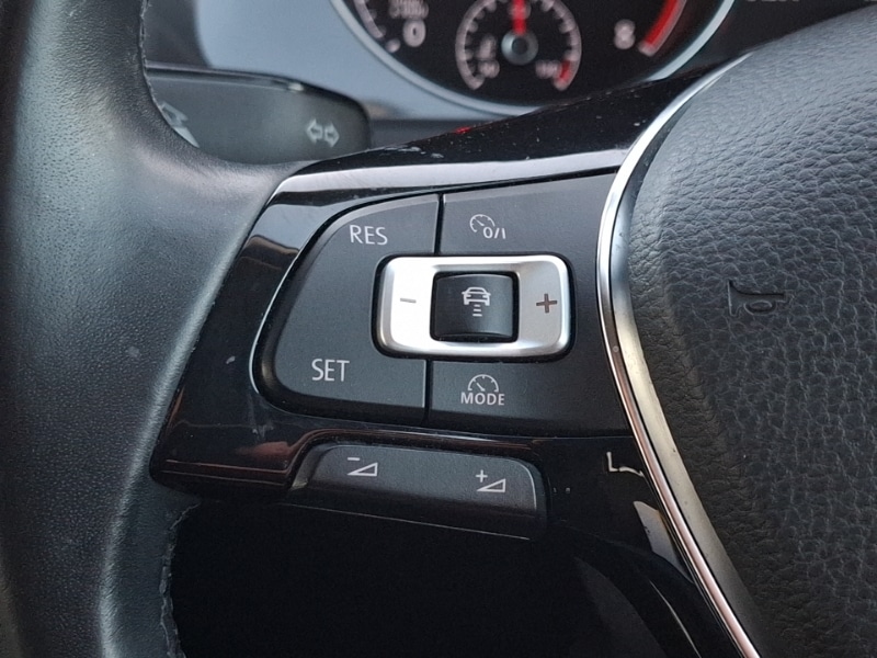 Used Volkswagen Golf 2017 for sale - 76893845: Photo 16