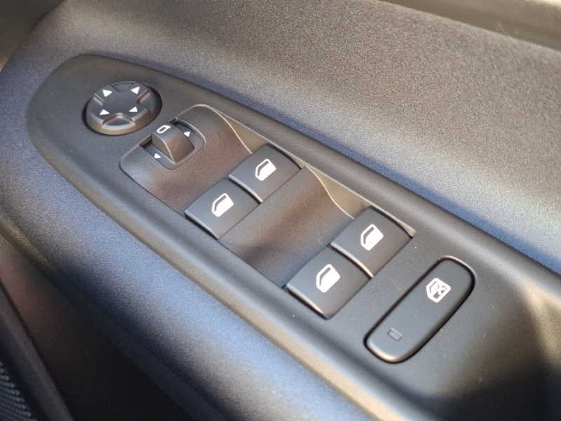 Used Alfa Romeo Junior 2025 for sale - 76383854: Photo 17