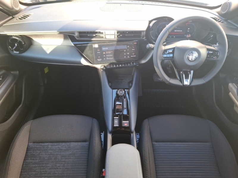 Used Alfa Romeo Junior 2025 for sale - 76383854: Photo 2