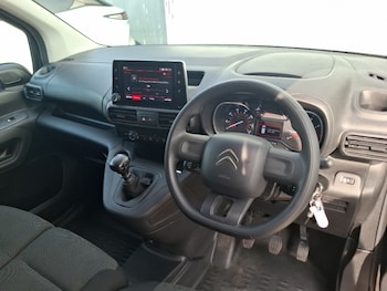 Used Citroen Berlingo 2024 for sale - 79069902: Photo