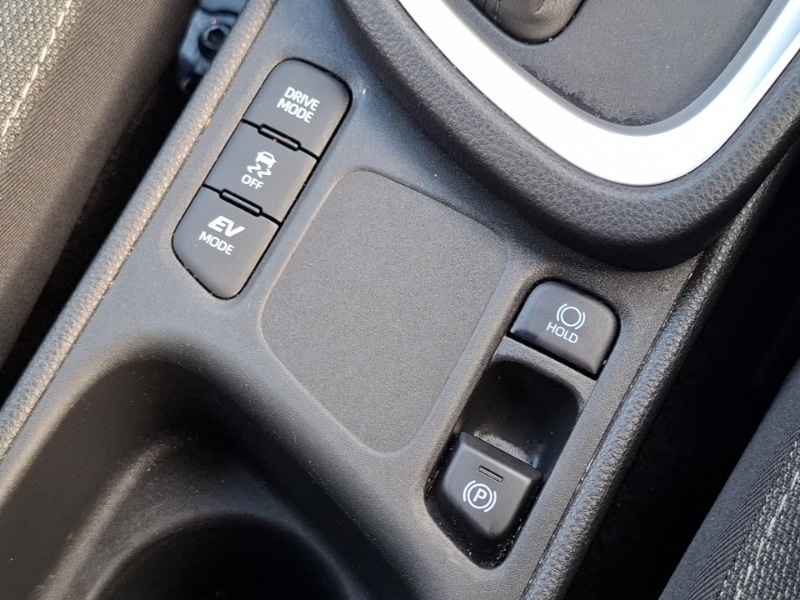 Used Toyota Yaris Cross 2022 for sale - 76560640: Photo 14