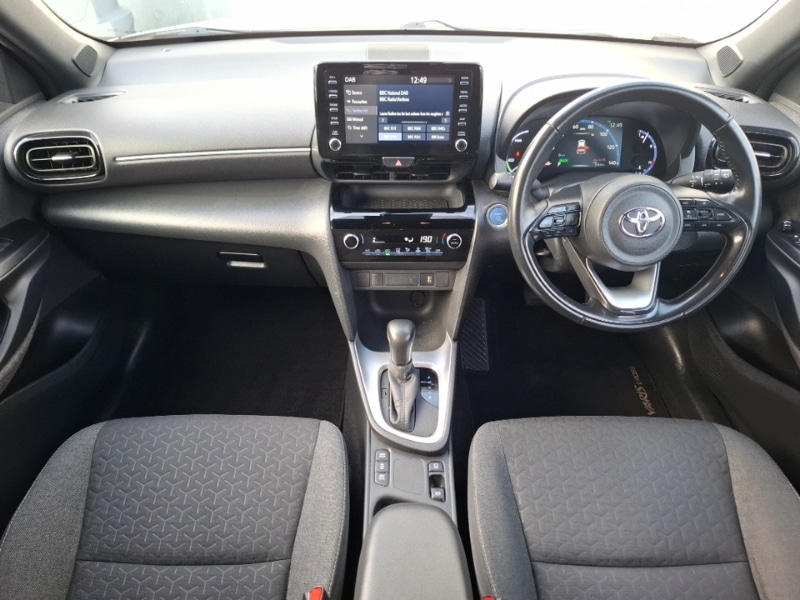 Used Toyota Yaris Cross 2022 for sale - 76560640: Photo 2