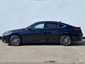 Used Lexus ES 2023 for sale - 78747679: Photo