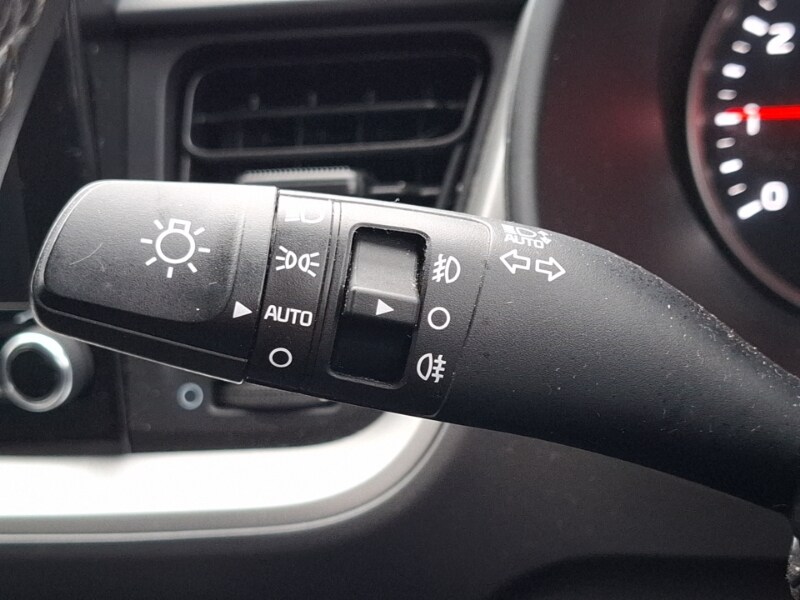 Used Kia Stonic 2022 for sale - 76465380: Photo 17