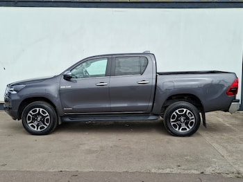 Used Toyota Hilux 2023 for sale - 75491536: Photo