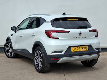Used Renault Captur 2024 for sale - 78446883: Photo
