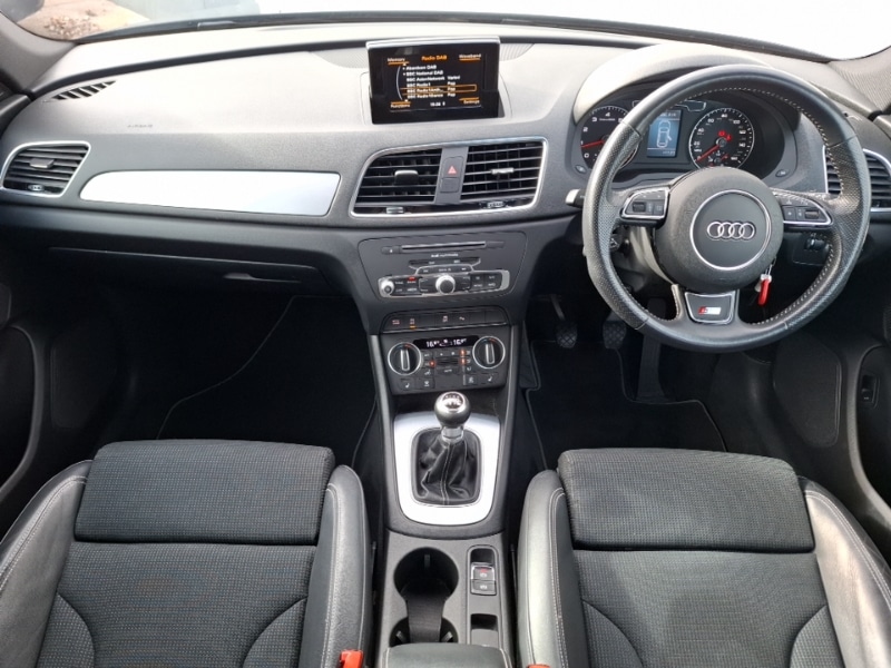 Used Audi Q3 2018 for sale - 76254688: Photo 2