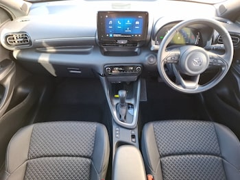 Used Mazda Mazda2 HYBRID 2025 for sale - 76129945: Photo 2