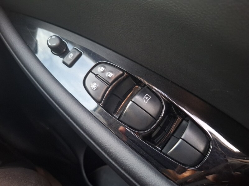 Used Nissan Leaf 2017 for sale - 78178938: Photo 16