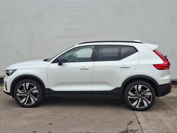 Used Volvo XC40 2024 for sale - 76195850: Photo 4
