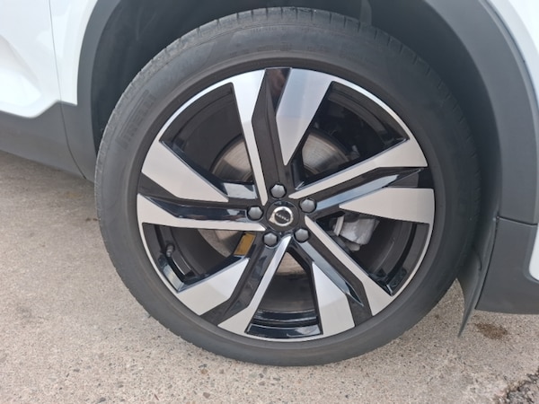 Used Volvo XC40 2024 for sale - 76195850: Photo 9