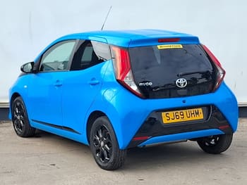 Used Toyota AYGO 2019 for sale - 79675191: Photo