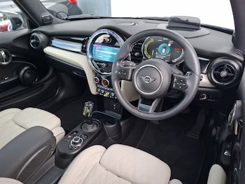 Used MINI Hatch 2023 for sale - 79424944: Photo