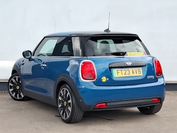 Used MINI Hatch 2023 for sale - 79424944: Photo