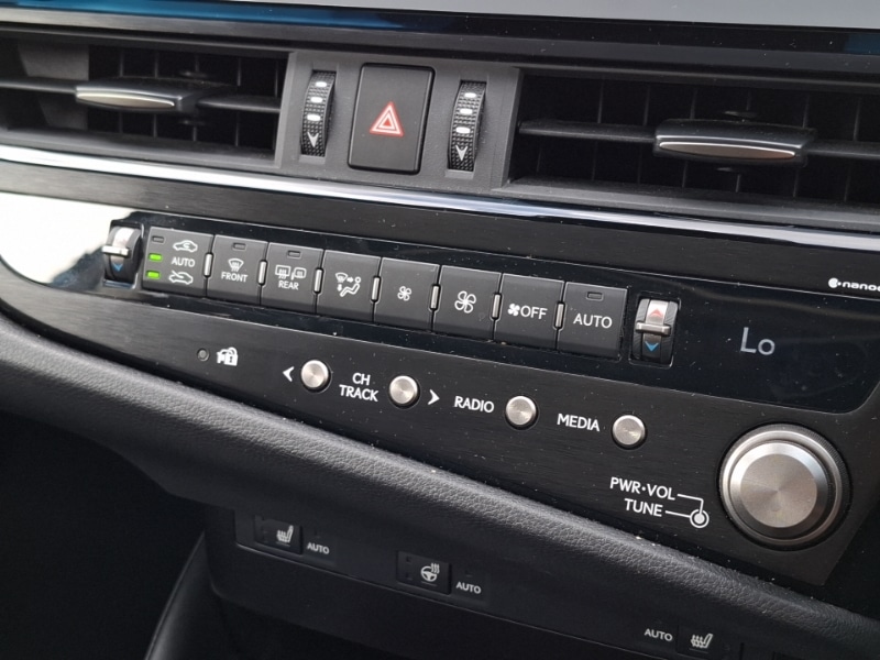 Used Lexus ES 2022 for sale - 76269254: Photo 13