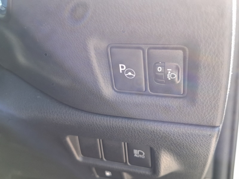 Used Toyota C-HR 2021 for sale - 76365637: Photo 13