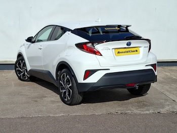 Used Toyota C-HR 2021 for sale - 76365637: Photo