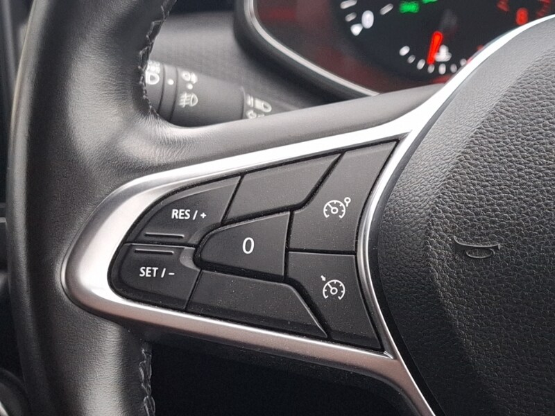 Used Renault Clio 2020 for sale - 77183976: Photo 16