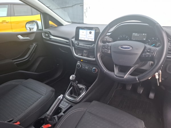 Used Ford Fiesta 2018 for sale - 76221248: Photo 2