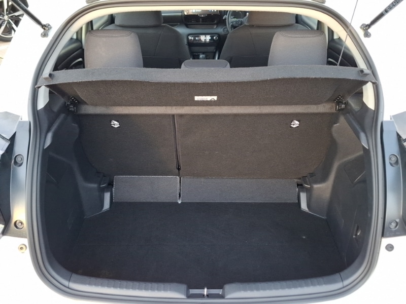 Used Mazda Mazda2 HYBRID 2024 for sale - 76893839: Photo 8