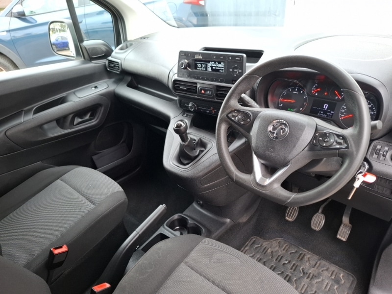 Used Vauxhall Combo 2021 for sale - 76339155: Photo 2