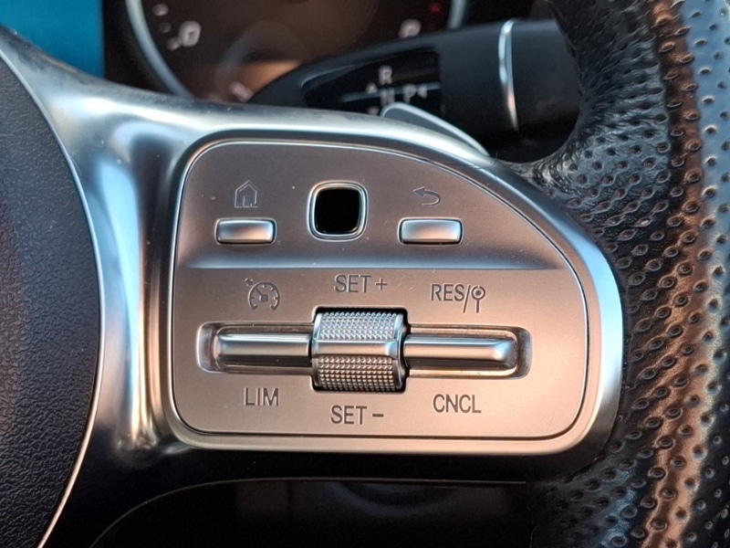 Used Mercedes-Benz GLC 2019 for sale - 78147380: Photo 17