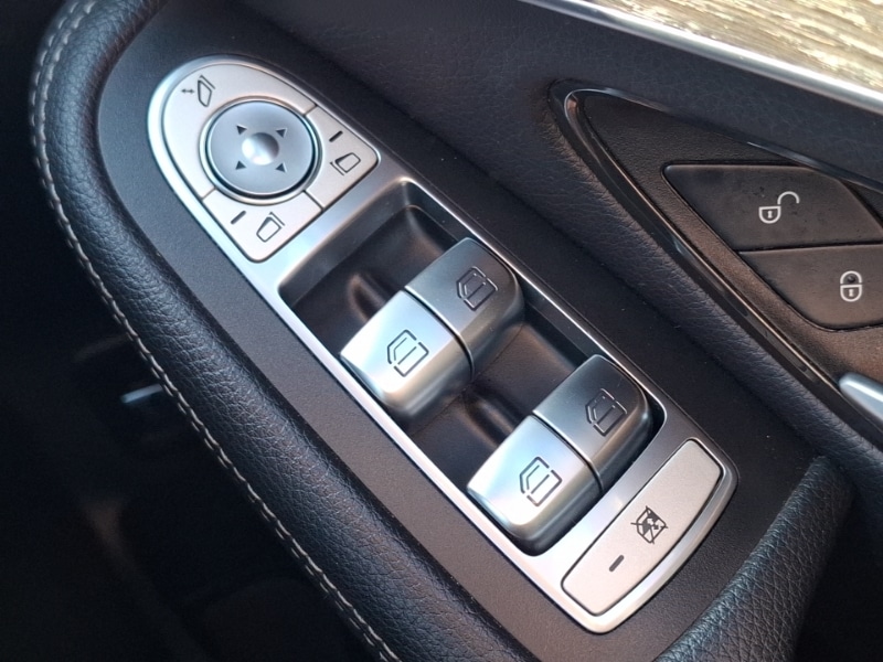 Used Mercedes-Benz GLC 2019 for sale - 78147380: Photo 18