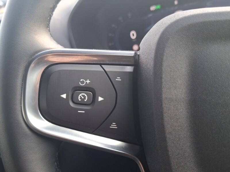 Used Volvo XC40 2024 for sale - 76282227: Photo 16