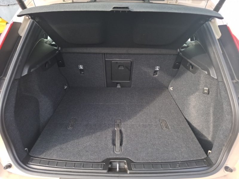 Used Volvo XC40 2024 for sale - 76282227: Photo 8