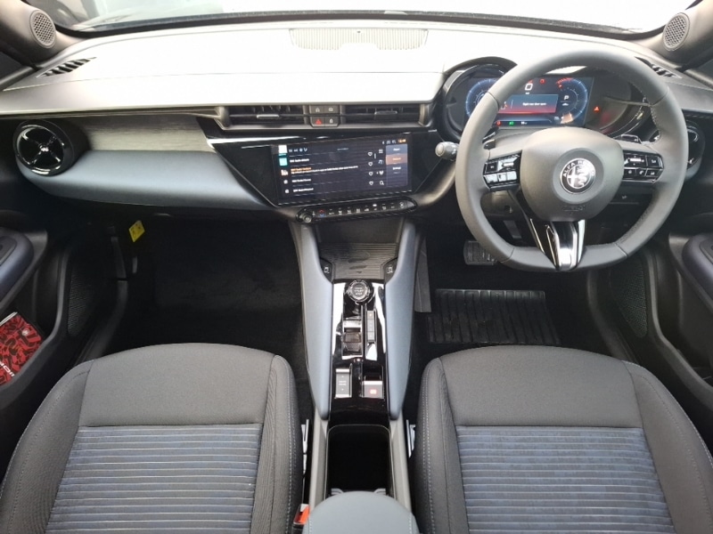 Used Alfa Romeo Junior 2025 for sale - 77062583: Photo 2