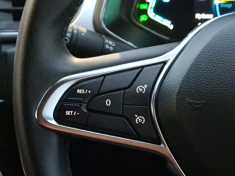 Used Renault Captur 2023 for sale - 76907080: Photo 16