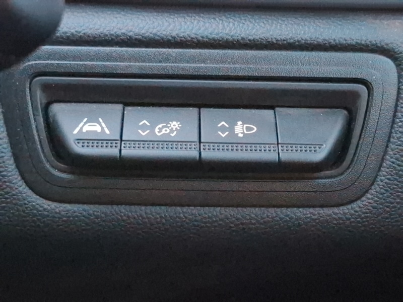 Used Renault Captur 2023 for sale - 76907080: Photo 18