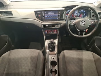 Used Volkswagen Polo 2018 for sale - 76129987: Photo