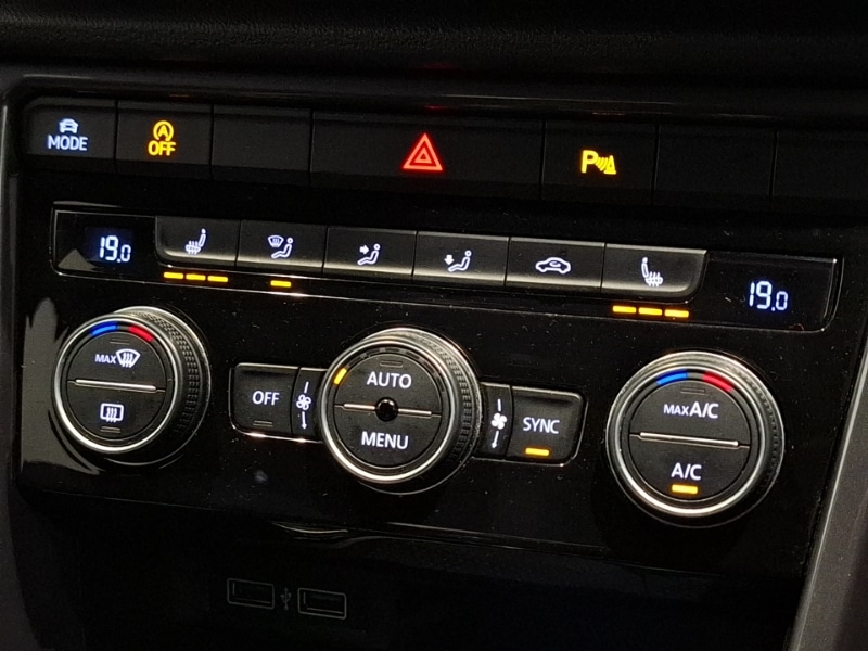 Used Volkswagen T-Roc 2020 for sale - 76369791: Photo 14