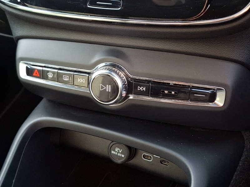 Used Volvo XC40 2023 for sale - 78041148: Photo 14