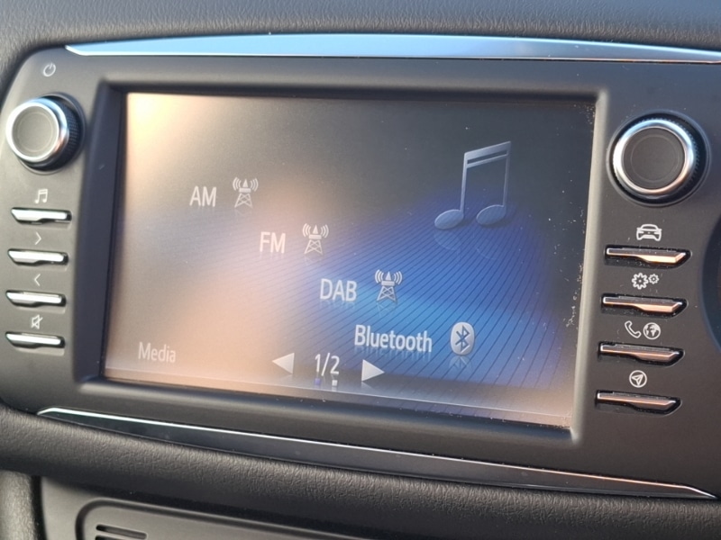 Used Toyota Yaris 2017 for sale - 76311488: Photo 12