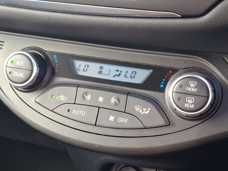 Used Toyota Yaris 2017 for sale - 76311488: Photo 13