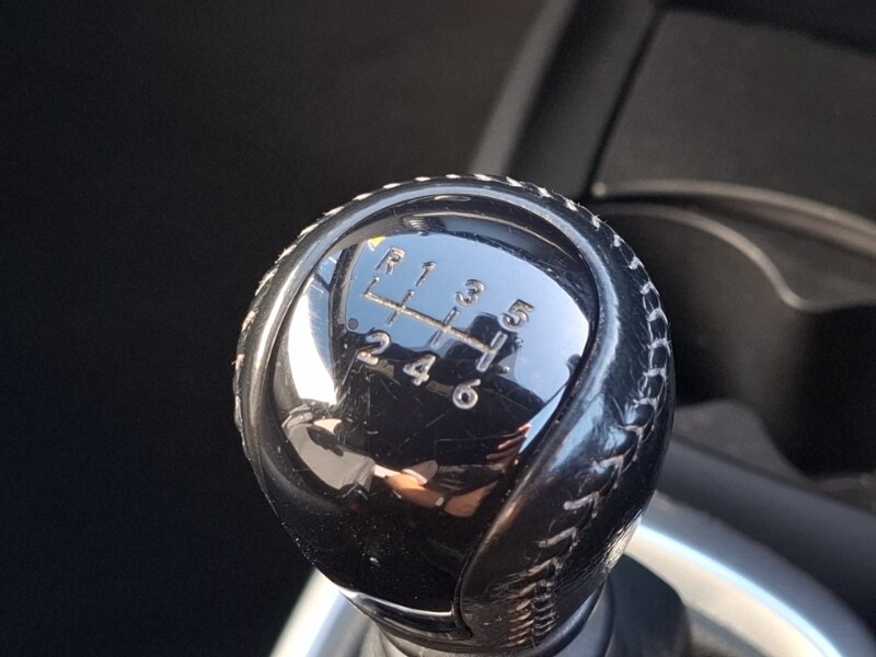 Used Toyota Yaris 2017 for sale - 76311488: Photo 14