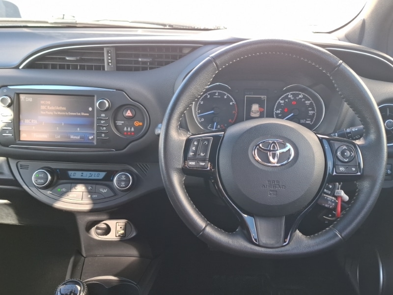 Used Toyota Yaris 2017 for sale - 76311488: Photo 7