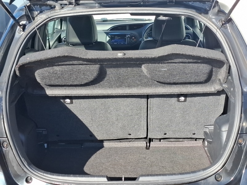 Used Toyota Yaris 2017 for sale - 76311488: Photo 8