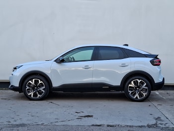 Used Citroen C4 2025 for sale - 76579460: Photo