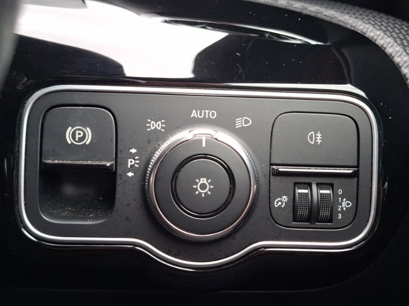 Used Mercedes-Benz A-Class 2019 for sale - 76567276: Photo 17