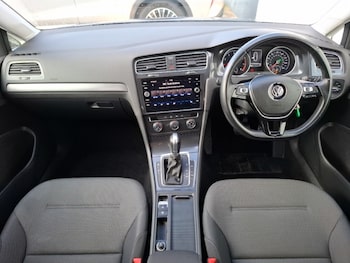 Used Volkswagen Golf 2018 for sale - 79101441: Photo